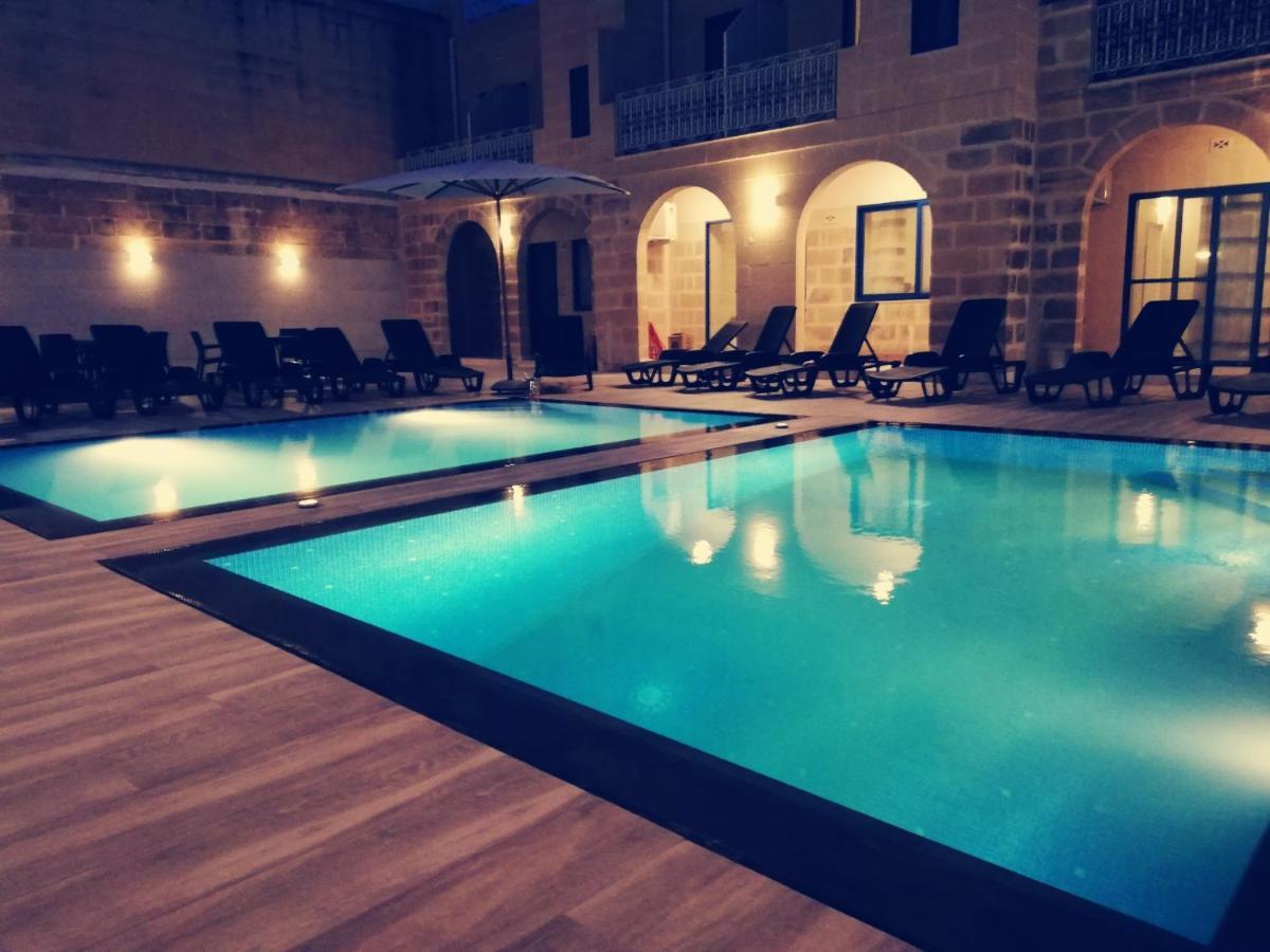 Fiftyfour West Boutique Living Bed and Breakfast Għarb Eksteriør billede