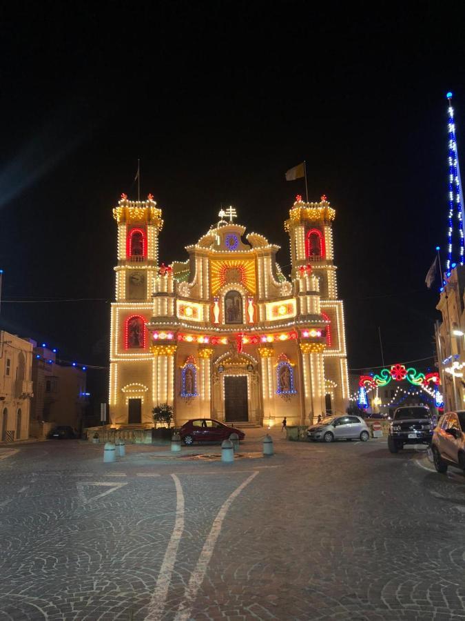 Fiftyfour West Boutique Living Bed and Breakfast Għarb Eksteriør billede