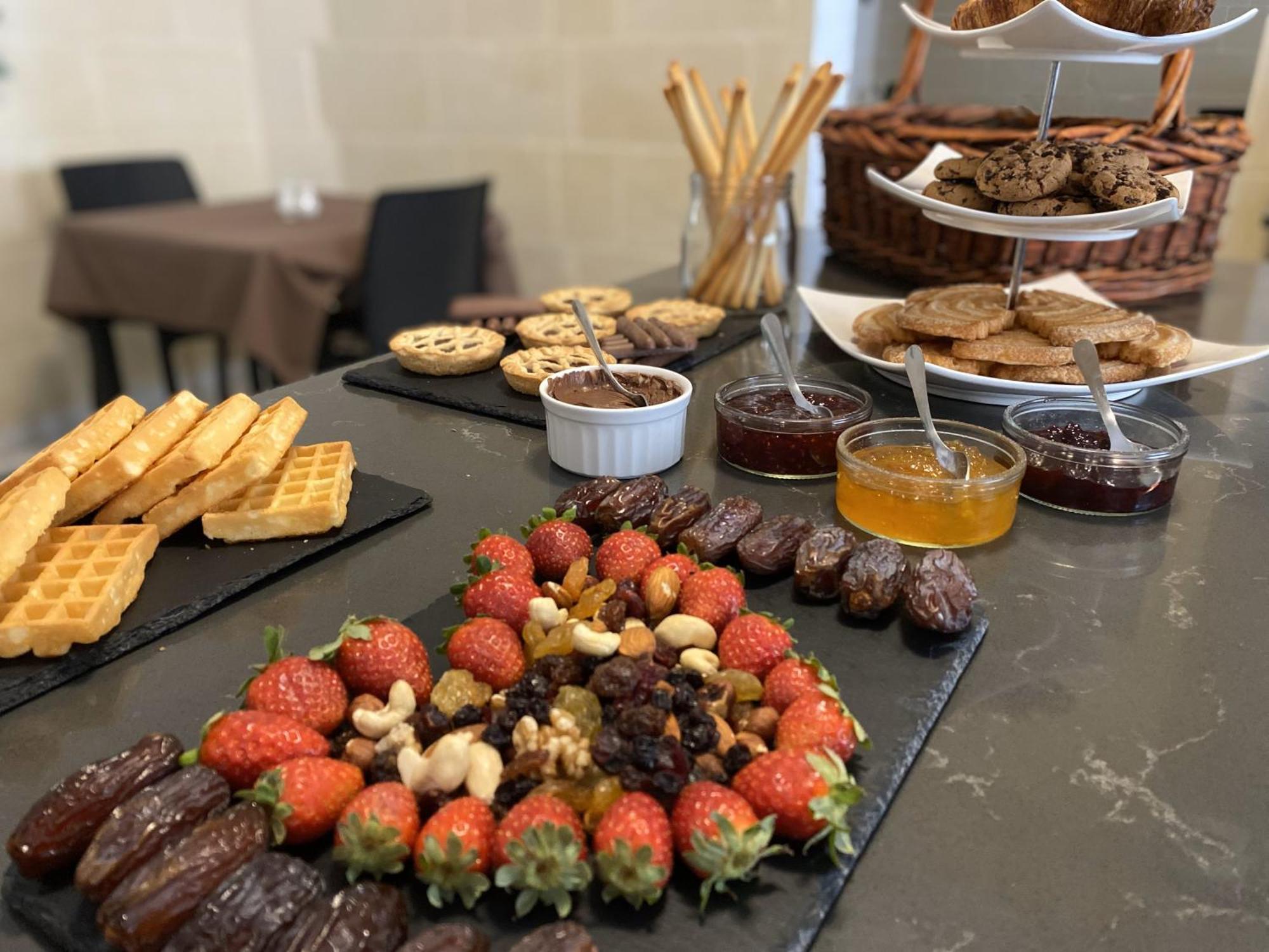 Fiftyfour West Boutique Living Bed and Breakfast Għarb Eksteriør billede