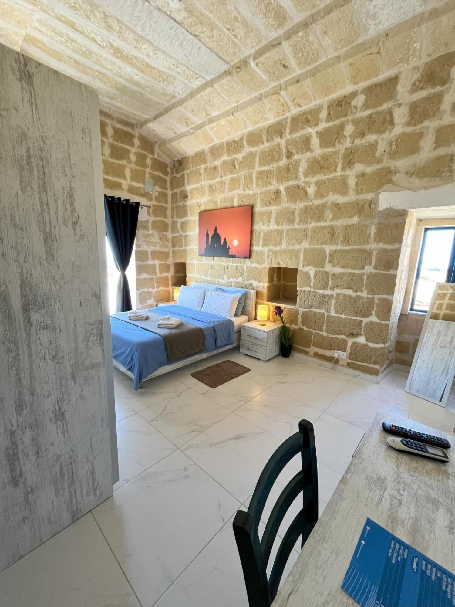 Fiftyfour West Boutique Living Bed and Breakfast Għarb Eksteriør billede