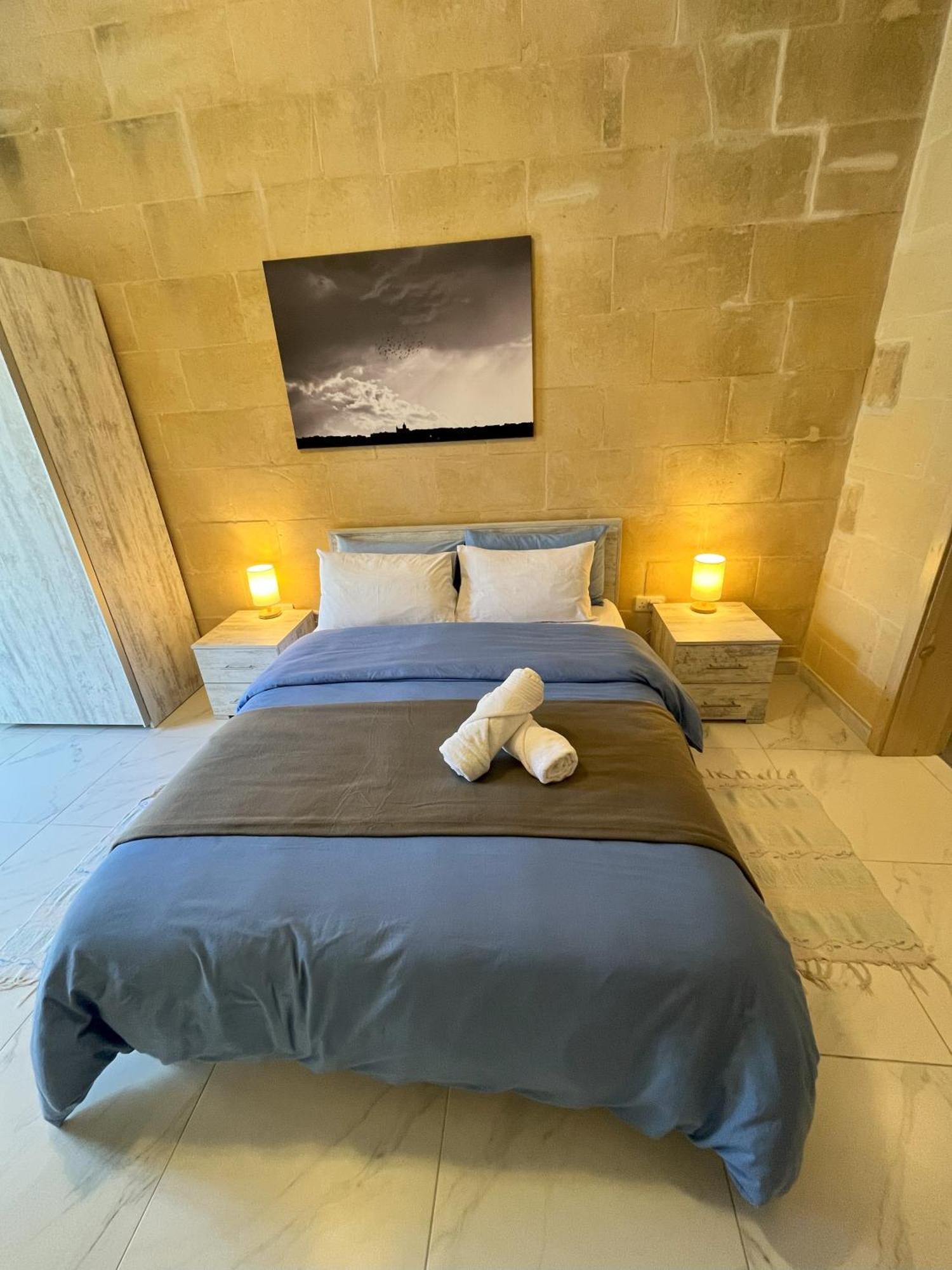 Fiftyfour West Boutique Living Bed and Breakfast Għarb Eksteriør billede