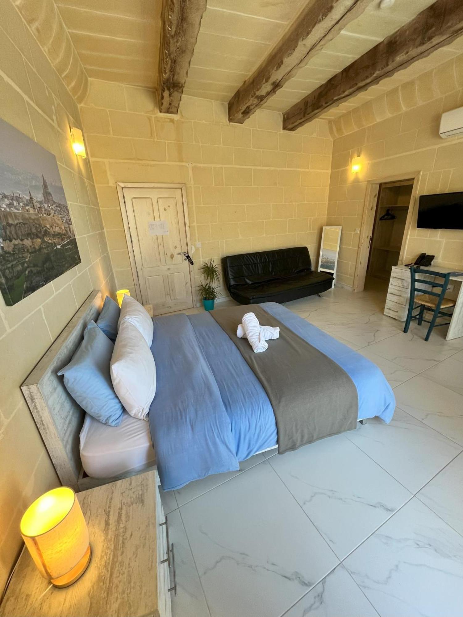 Fiftyfour West Boutique Living Bed and Breakfast Għarb Eksteriør billede