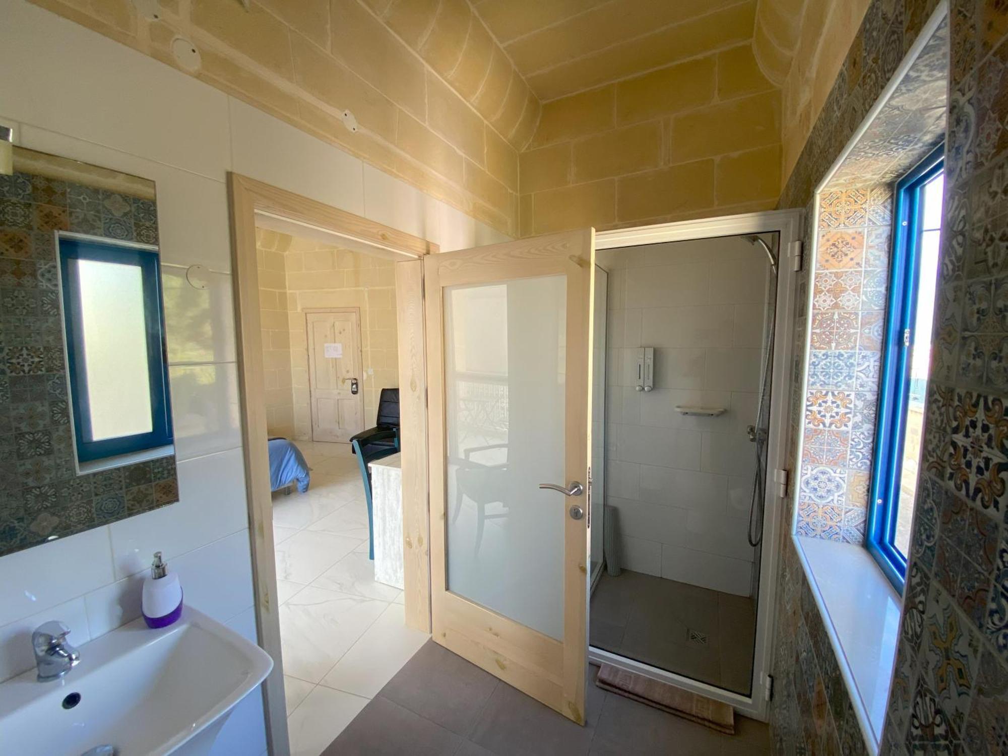 Fiftyfour West Boutique Living Bed and Breakfast Għarb Eksteriør billede
