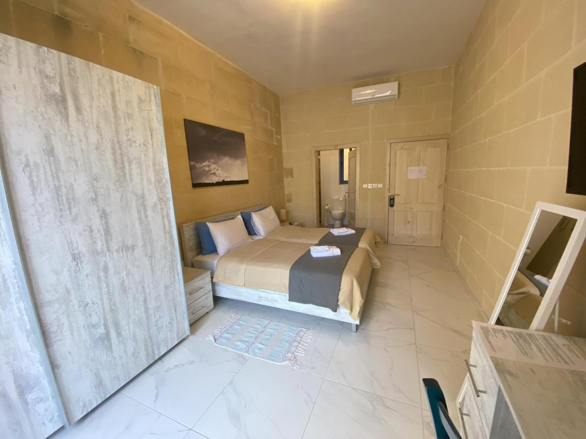 Fiftyfour West Boutique Living Bed and Breakfast Għarb Eksteriør billede