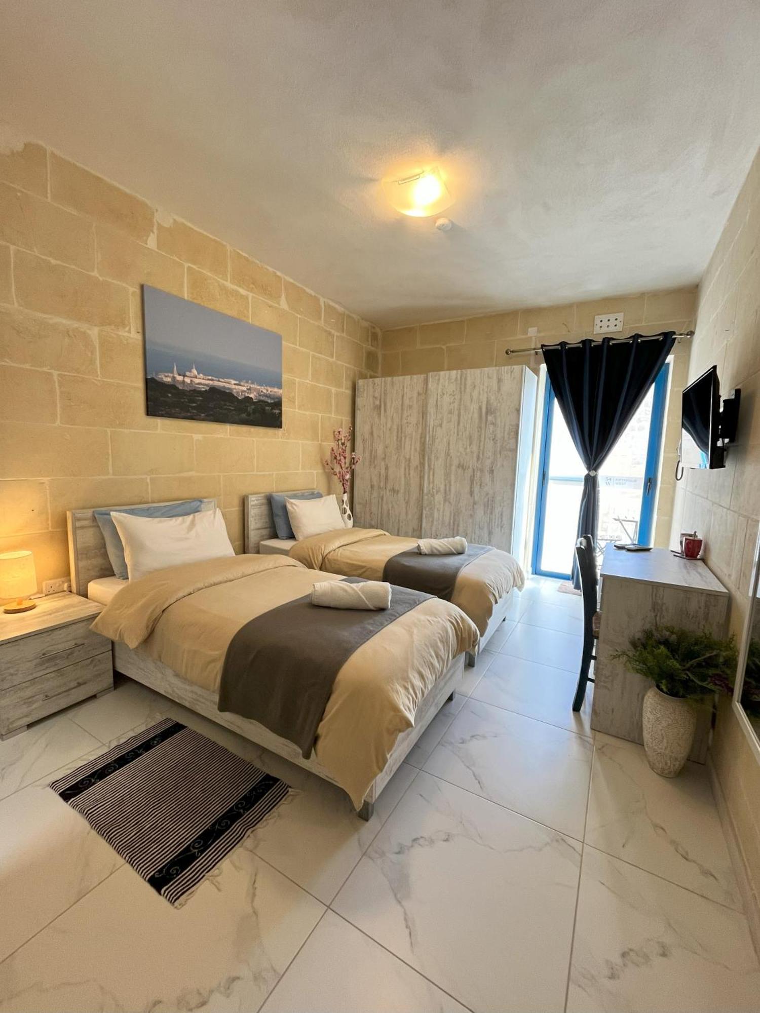 Fiftyfour West Boutique Living Bed and Breakfast Għarb Eksteriør billede
