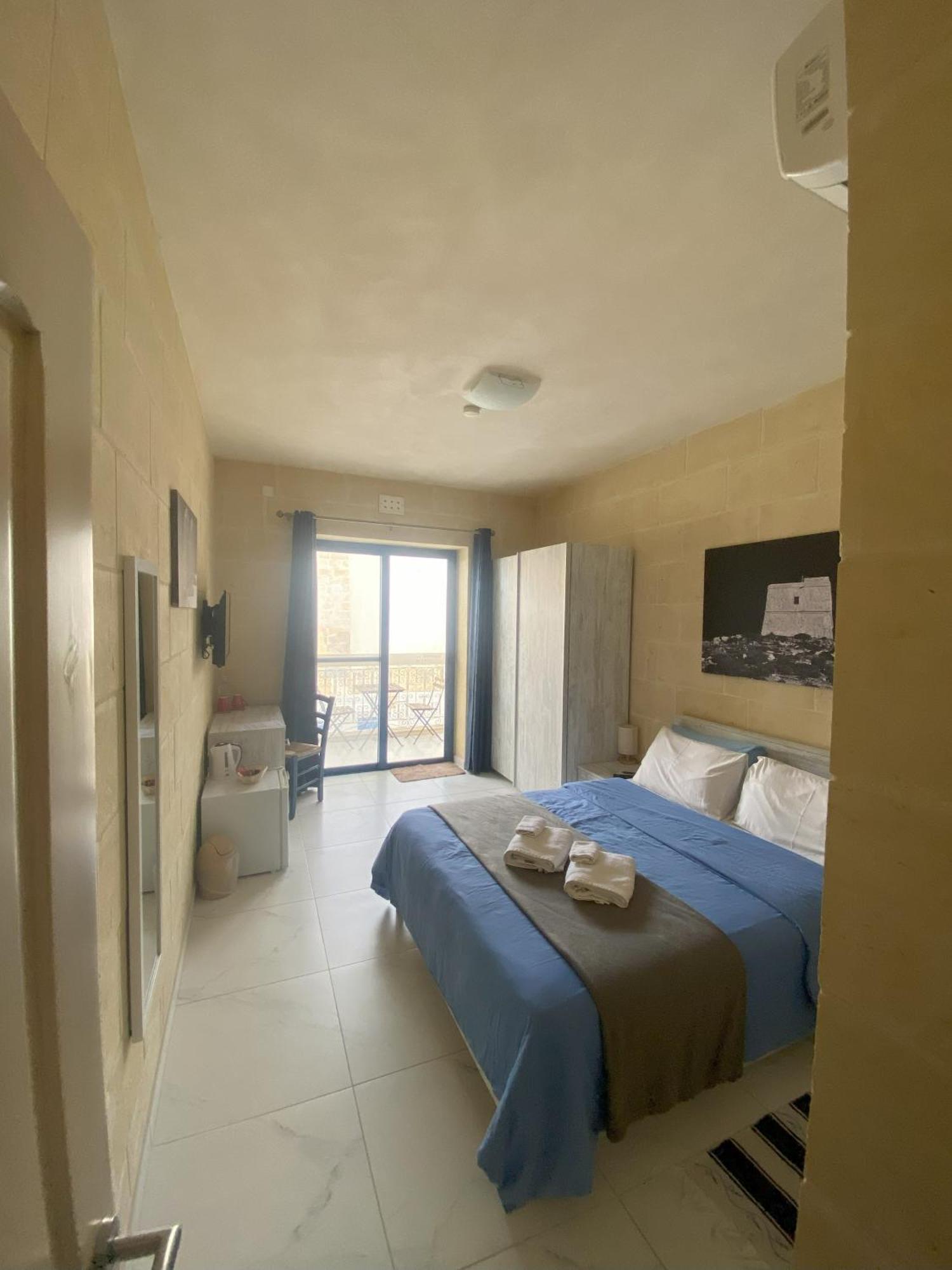 Fiftyfour West Boutique Living Bed and Breakfast Għarb Eksteriør billede
